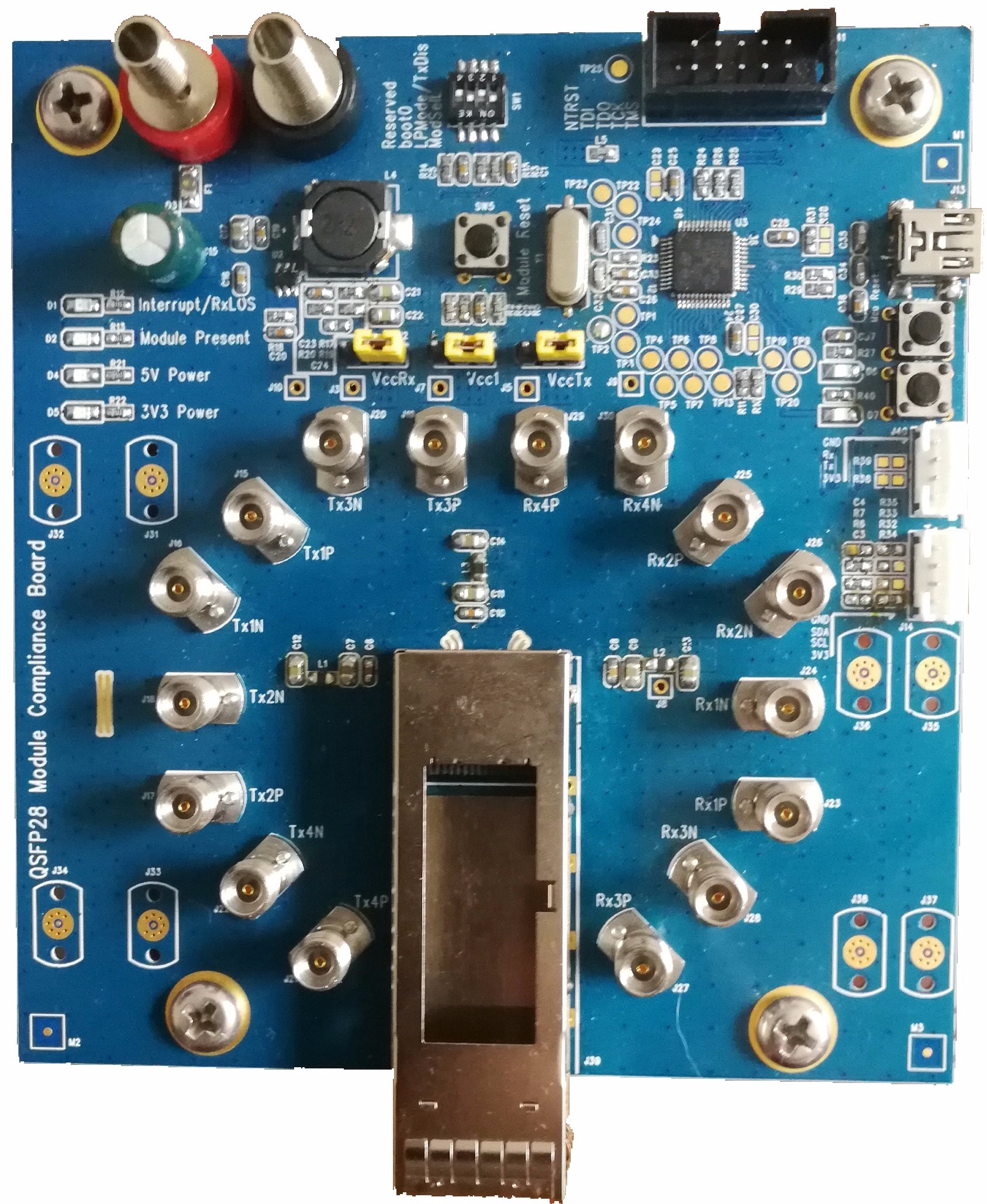 QSFP28 MCB